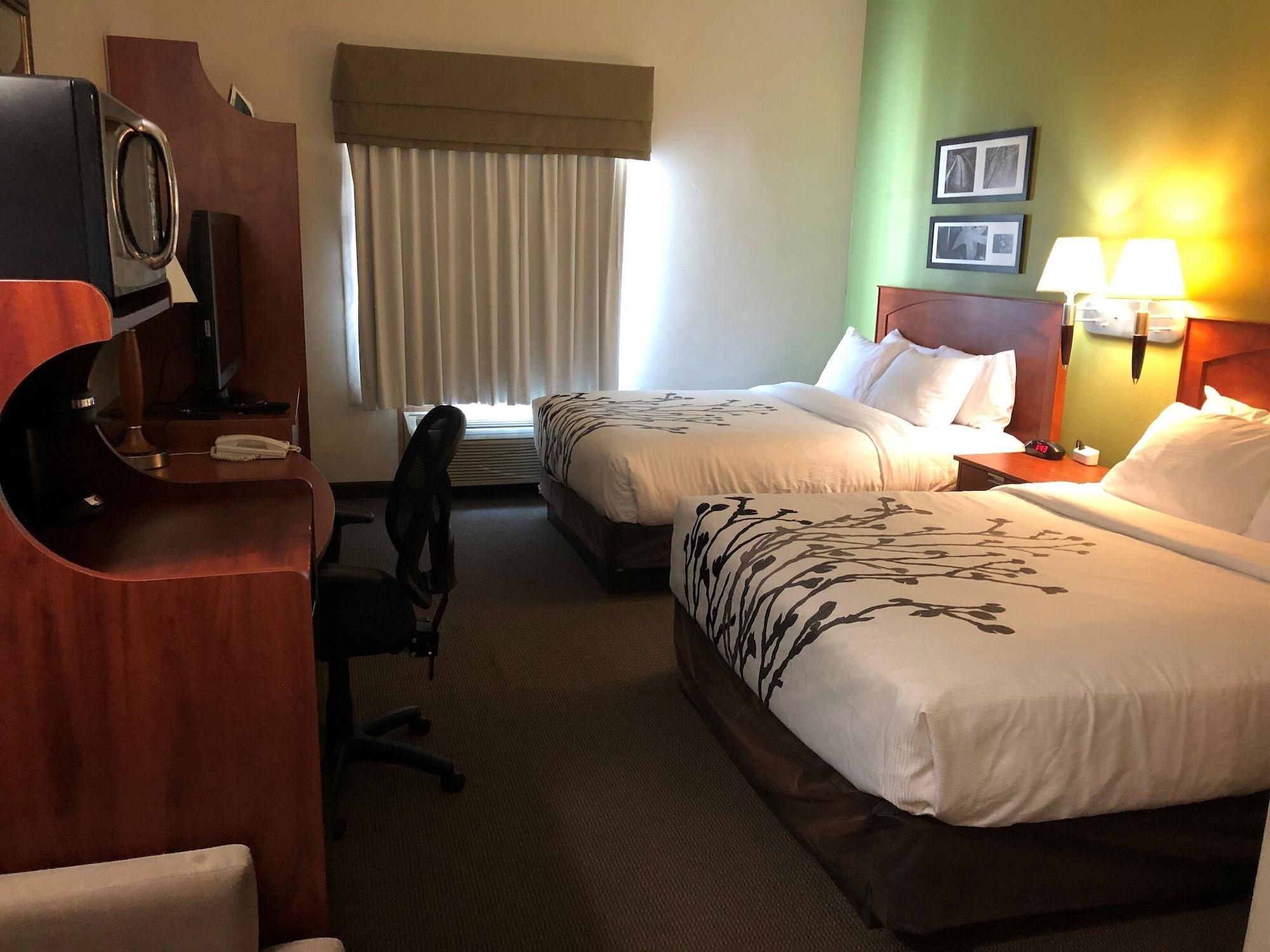Sleep Inn & Suites Conference Center And Water Park Minot Ngoại thất bức ảnh
